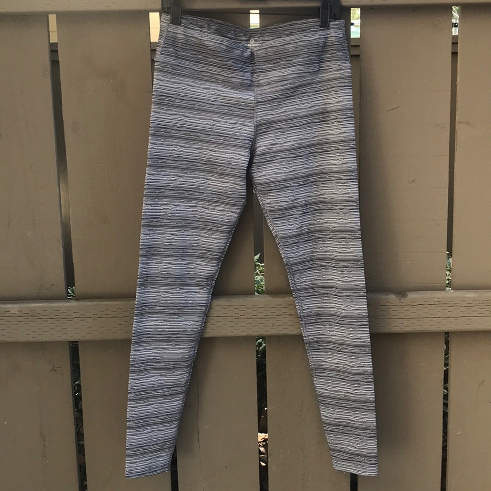 USED Women’s Leggings, original Moving Comfort brand
